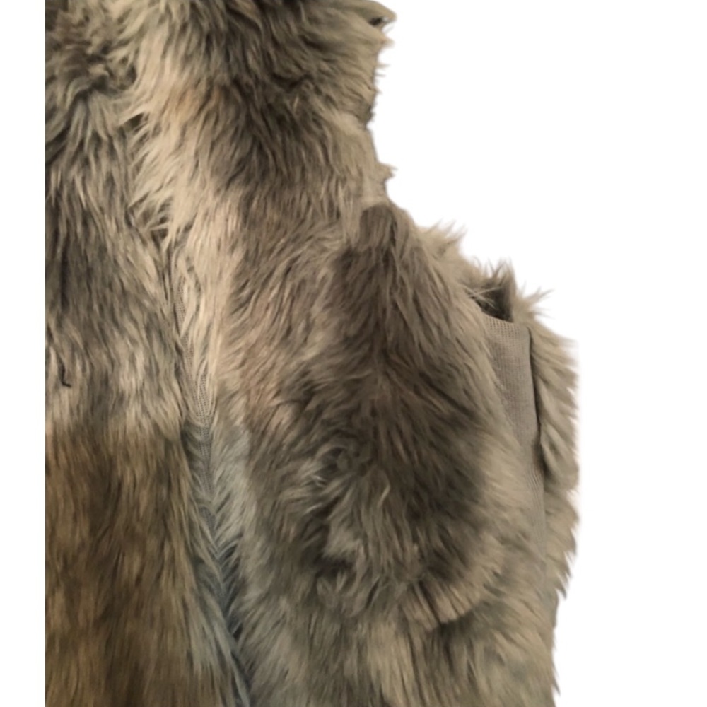 Rachel Roy size XL black & gray faux fur vest zip front - Picture 10 of 10